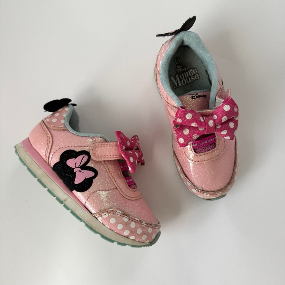 Disney Minnie Mouse tennis shoes toddler 9